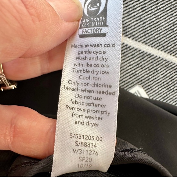 Athleta Black Eclipse Long Sleeve Cut Out Shrug - Picture 8 of 15